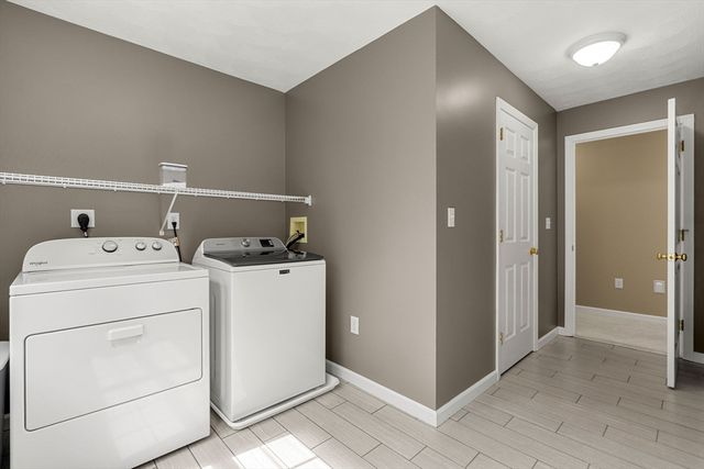 41 Fairway Drive, Woburn, MA 01801