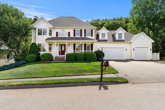 41 Fairway Drive, Woburn, MA 01801