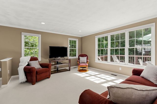41 Fairway Drive, Woburn, MA 01801