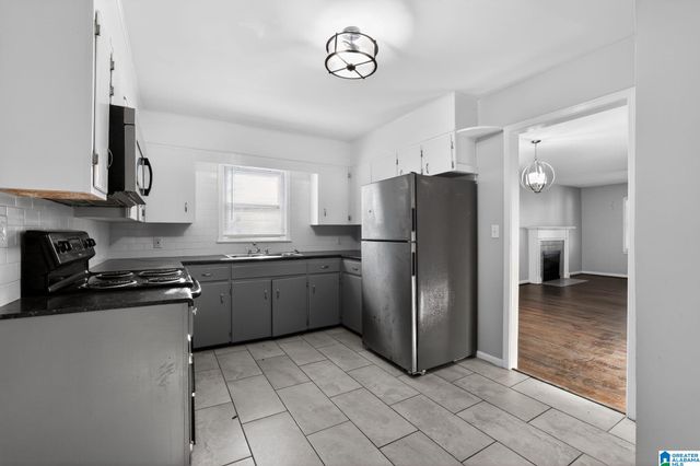 8313 3RD AVENUE S, Birmingham, AL 35206