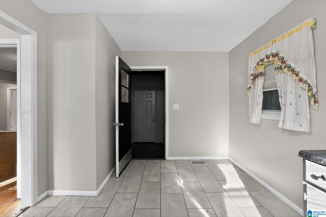 8313 3RD AVENUE S, Birmingham, AL 35206