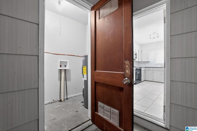 8313 3RD AVENUE S, Birmingham, AL 35206