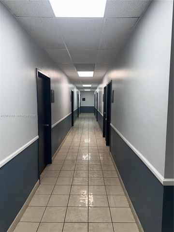 717 Ponce De Leon Blvd 323, Coral Gables, FL 33134