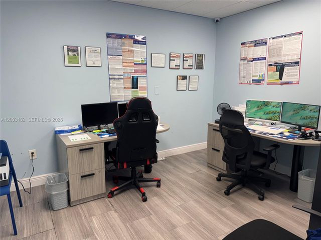 717 Ponce De Leon Blvd 323, Coral Gables, FL 33134