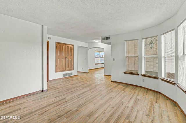6361 Bea Martinez, El Paso, TX 79932