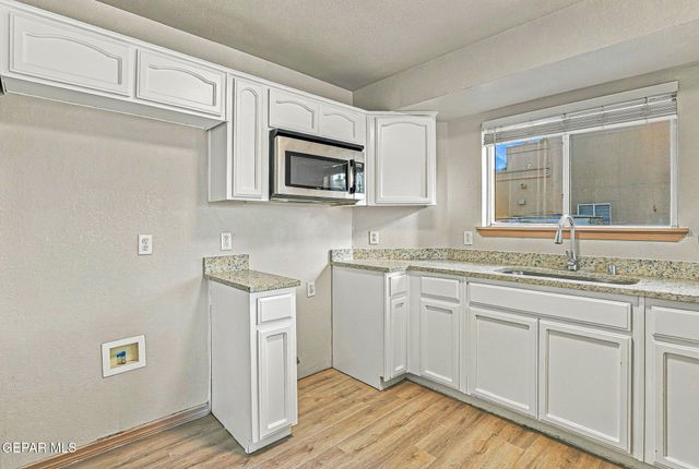 6361 Bea Martinez, El Paso, TX 79932