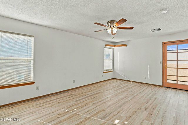 6361 Bea Martinez, El Paso, TX 79932