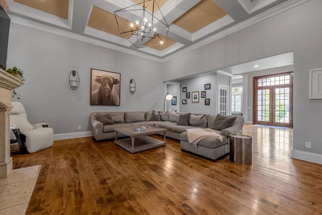 106 Deerfield Circle, Nicholasville, KY 40356