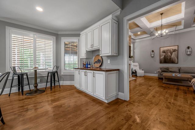 106 Deerfield Circle, Nicholasville, KY 40356