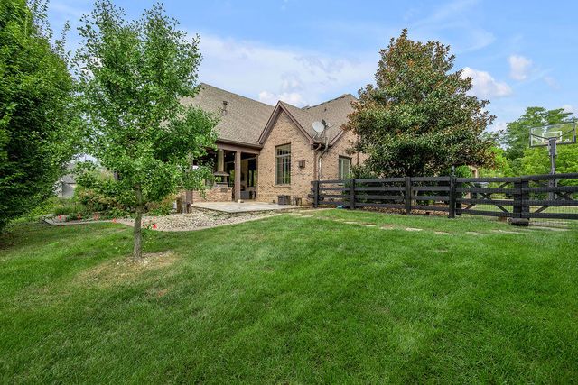106 Deerfield Circle, Nicholasville, KY 40356