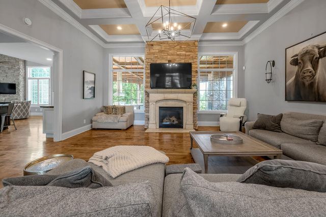 106 Deerfield Circle, Nicholasville, KY 40356