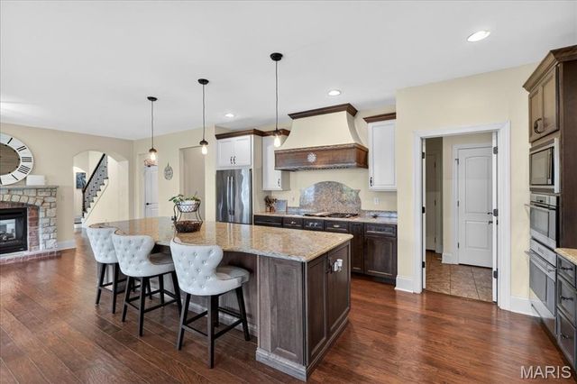 3 Ladue Court, Creve Coeur, MO 63141