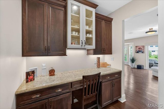3 Ladue Court, Creve Coeur, MO 63141