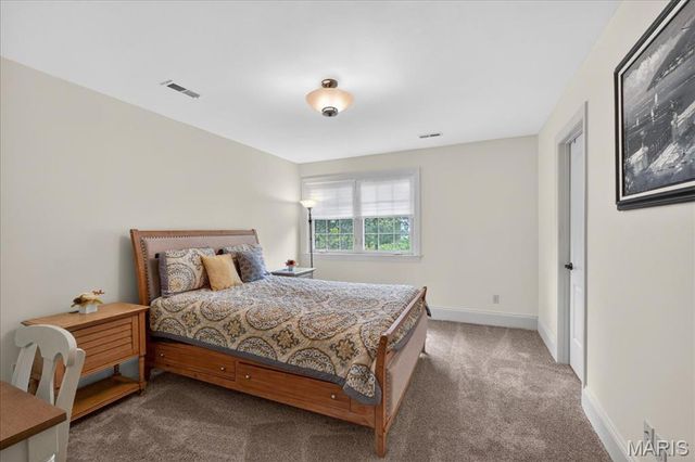 3 Ladue Court, Creve Coeur, MO 63141