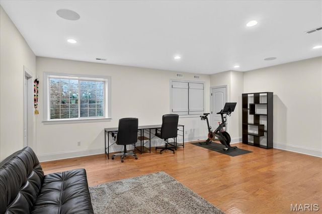 3 Ladue Court, Creve Coeur, MO 63141