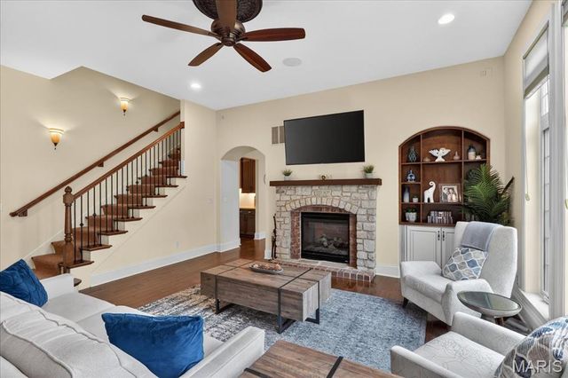 3 Ladue Court, Creve Coeur, MO 63141