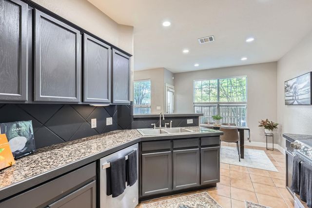 2632 Century Park BLVD 3, Austin, TX 78727