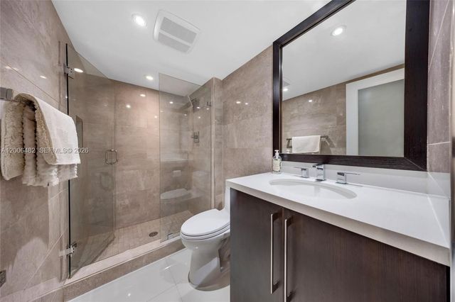 100 Bayview Dr 1905, Sunny Isles Beach, FL 33160