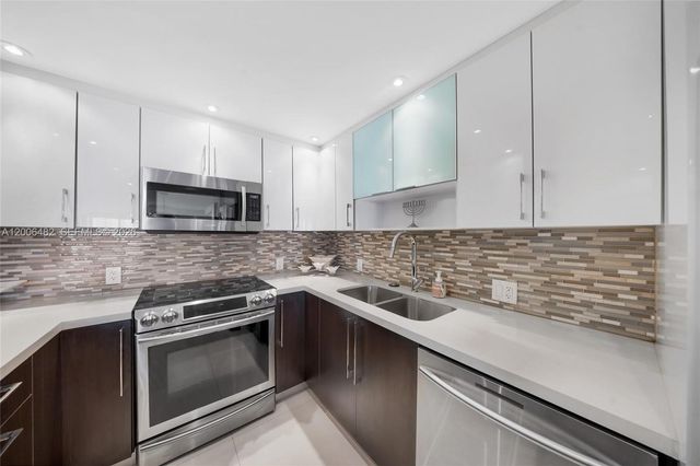 100 Bayview Dr 1905, Sunny Isles Beach, FL 33160