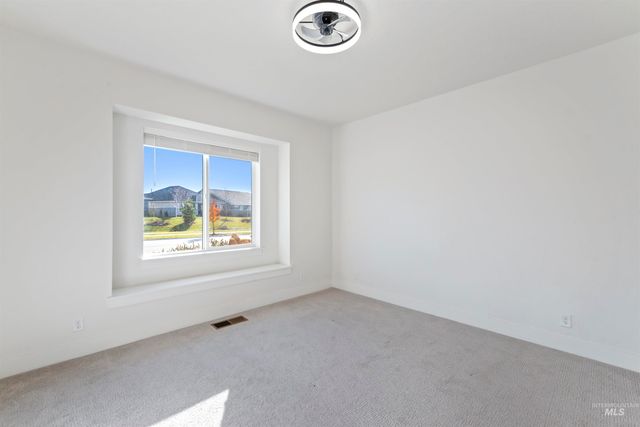 11328 W Campanula Dr, Star, ID 83669