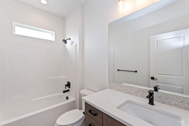 11328 W Campanula Dr, Star, ID 83669