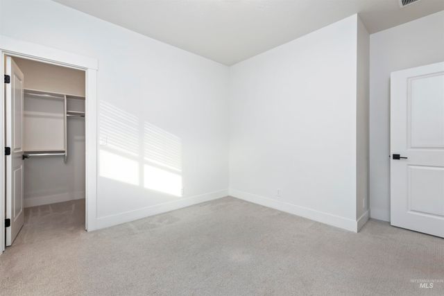 11328 W Campanula Dr, Star, ID 83669