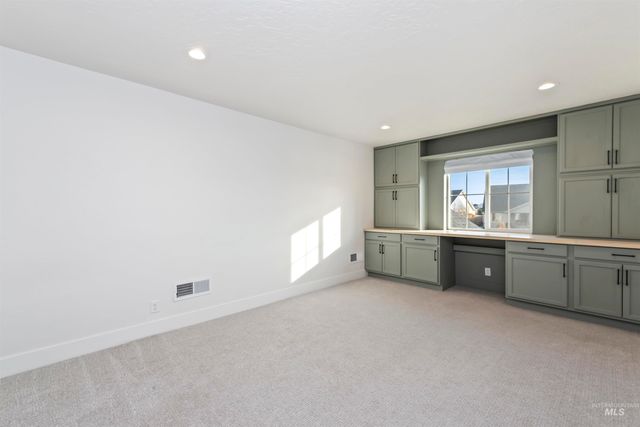 11328 W Campanula Dr, Star, ID 83669