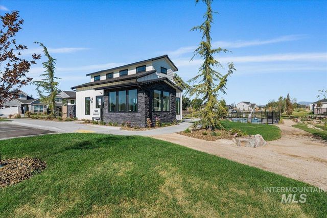 11328 W Campanula Dr, Star, ID 83669