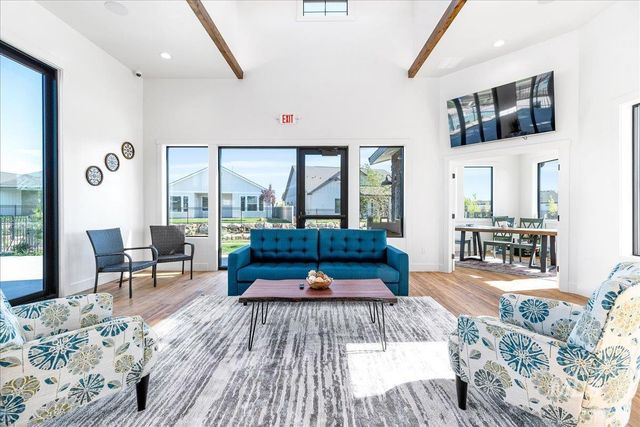 11328 W Campanula Dr, Star, ID 83669