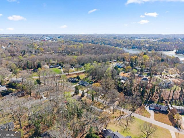 698 Holly Drive, Gainesville, GA 30501