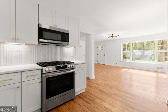 698 Holly Drive, Gainesville, GA 30501