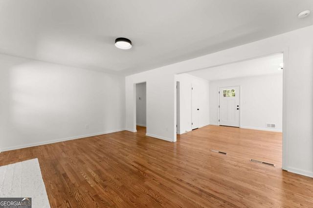 698 Holly Drive, Gainesville, GA 30501