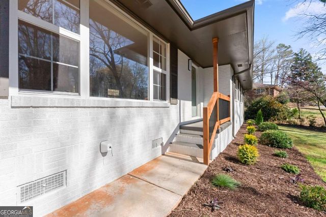 698 Holly Drive, Gainesville, GA 30501