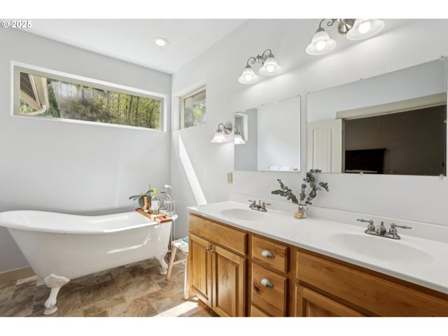 230 RILEY Ct, Toutle, WA 98649