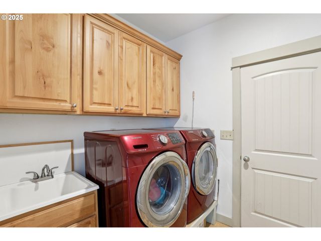 230 RILEY Ct, Toutle, WA 98649