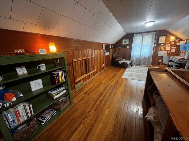 15854 Englewood Avenue, Allen Park, MI 48101