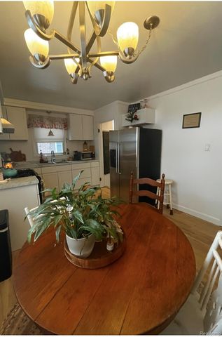 15854 Englewood Avenue, Allen Park, MI 48101