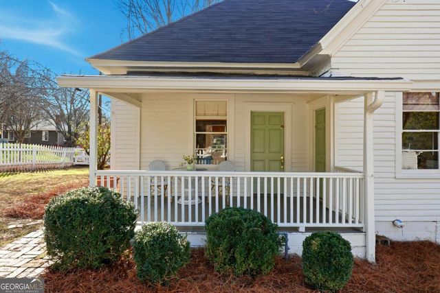 1966 Butler Way NW, Atlanta, GA 30318