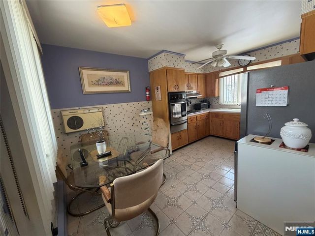 21 Pilgrim Court, Bloomfield, NJ 07003