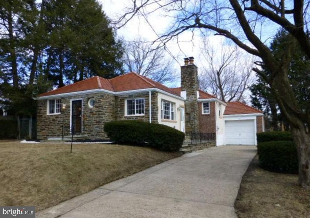 6511 LAWNTON AVE, PHILADELPHIA, PA 19126 — exterior
