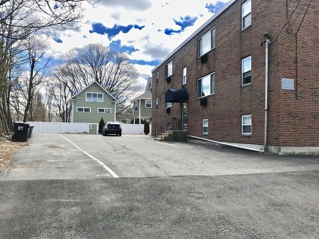 71 Oxford Ave A, Cambridge, MA 02138