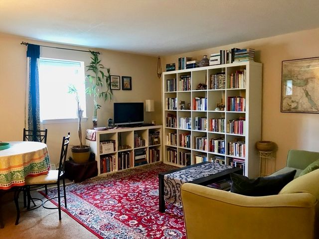 71 Oxford Ave A, Cambridge, MA 02138