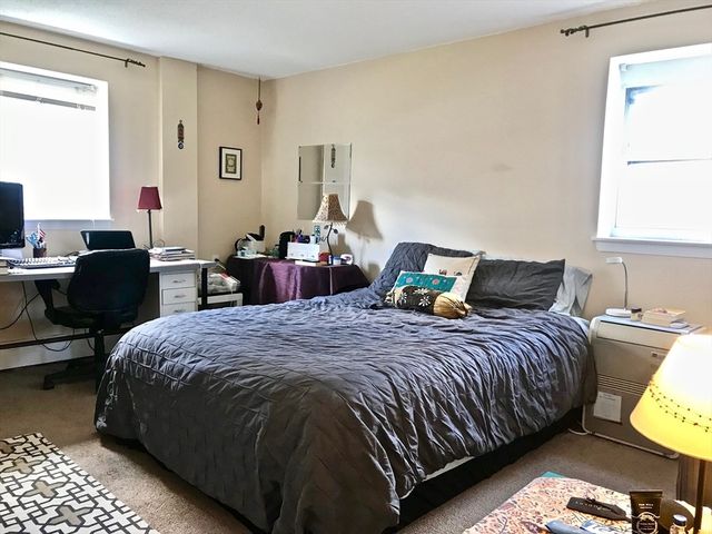 71 Oxford Ave A, Cambridge, MA 02138