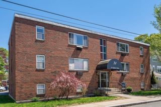 71 Oxford Ave A, Cambridge, MA 02138