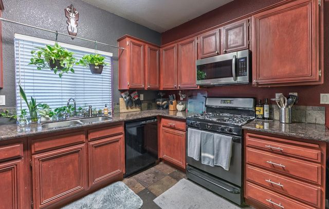 5407 Coral Creek Way, Elk Grove, CA 95758