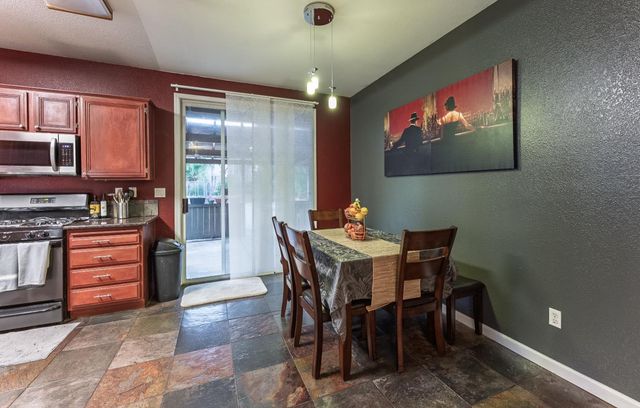 5407 Coral Creek Way, Elk Grove, CA 95758