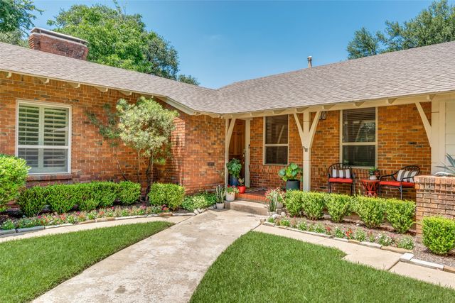 923 Leatrice Drive, Dallas, TX 75208
