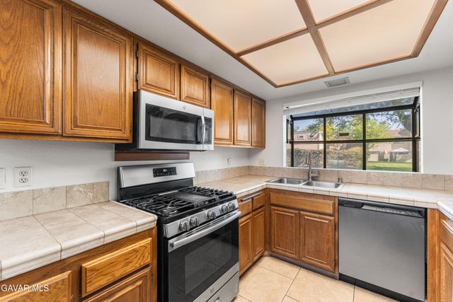 422 W Avenue J5 Unit 32, Lancaster, CA 93534