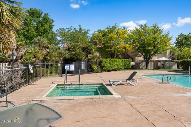 422 W Avenue J5 Unit 32, Lancaster, CA 93534