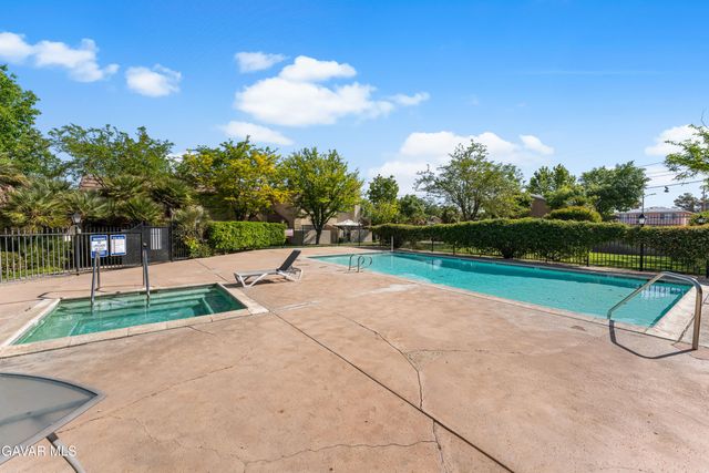 422 W Avenue J5 Unit 32, Lancaster, CA 93534